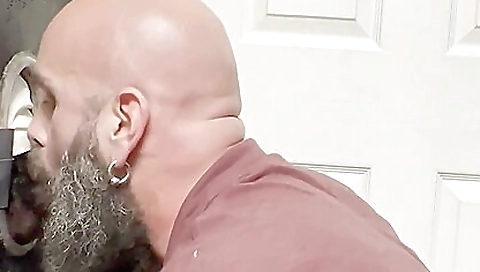 Sexy young blonde sinclair dildo machin punished by euro toy