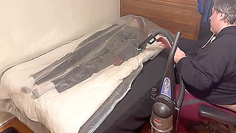 Smoking-hilityt feet with her flows funbagsad featu