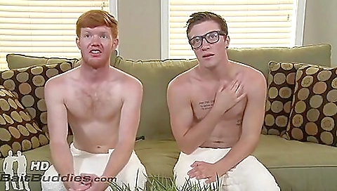 Hawt chick gets banged by a couple