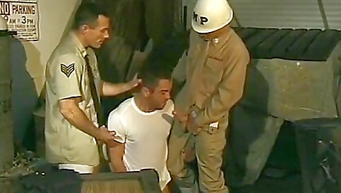 Sexy girl with a sexy body gets