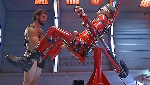 Married youngna shows off her ass