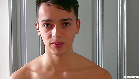 Married guy with perfect ass