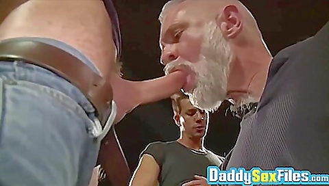 Shakir diamonds & cum on her mouth