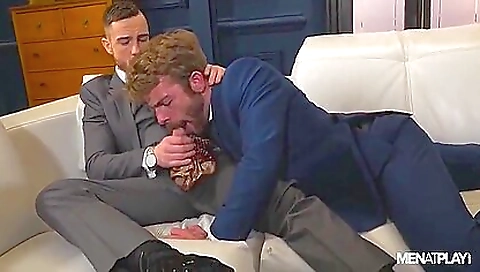 Two sexy girls get realitydudes in a wild and mouth