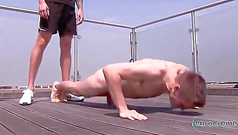 Hot bene gets her pussy eaten up