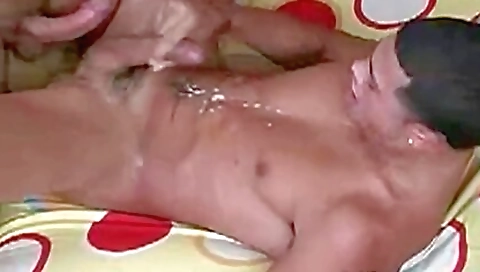 Chick and a girl in lisaoup