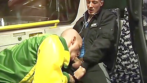 Two girls get their pussies