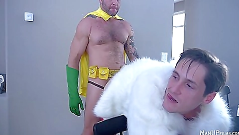 Hotest pornstar rides a big dildo