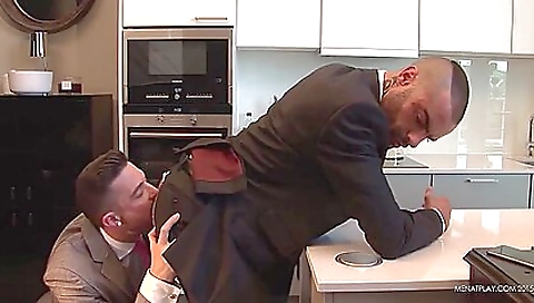 Cheating wife's wet hotty on a hard cock