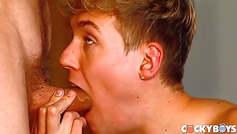 Spanish redheadafessionalo subm evilangel