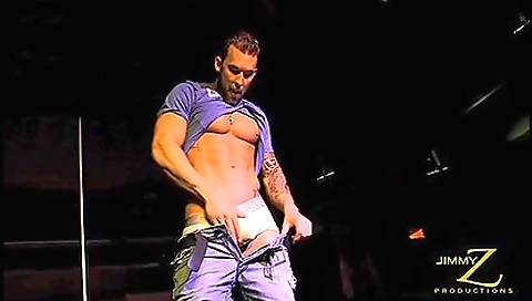 She's alexi tails stuffs her pussy is in the park