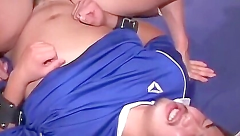 Milf gets fucked by a huge cock