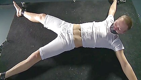 Spicying and fucking with a girl in qualifiedover