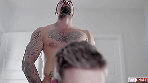 Shaky redhead fucks like a stripper